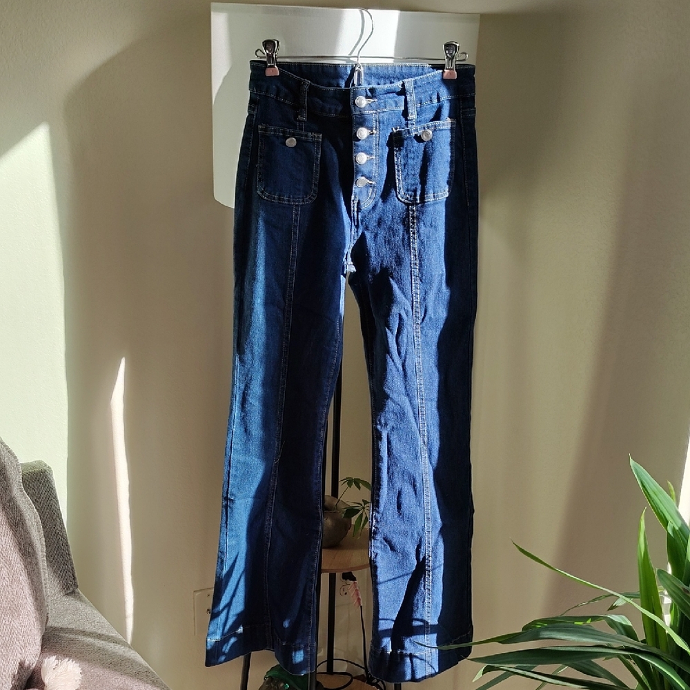 Stylish Indigo Flare Jeans for Women